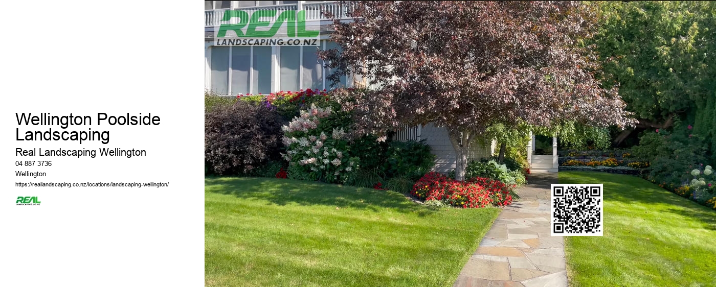 Wellington Poolside Landscaping